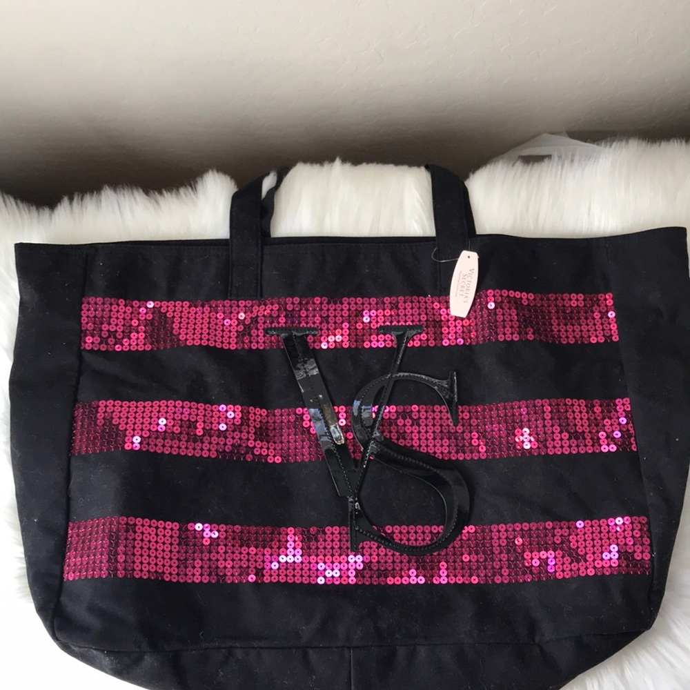 Victoria Secret Weekender bag